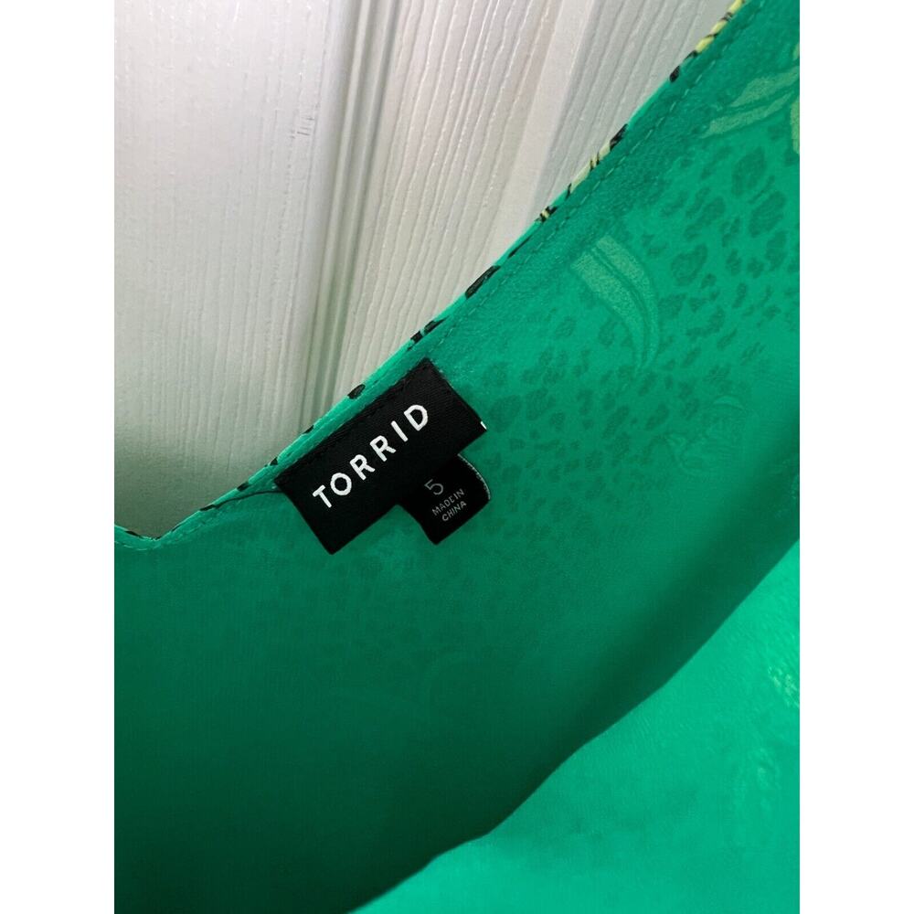 Torrid 5X‎ Green Floral Chiffon Tank Top Plus Size Flowy Blouse - Picture 4 of 7
